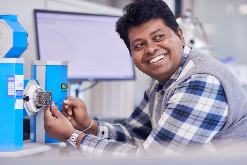 Employee working in a lab